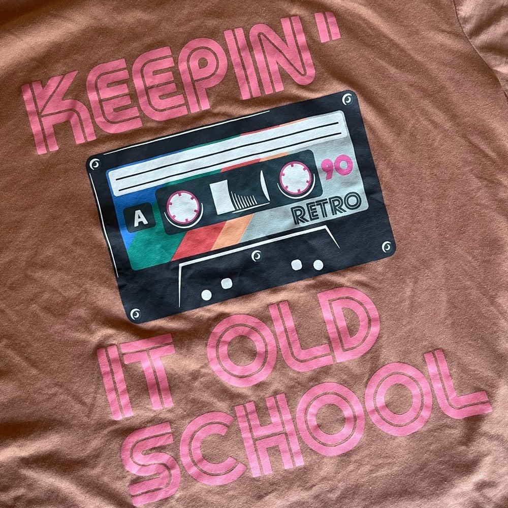 The Pink Closet tshirt size L - Picture 2 of 3